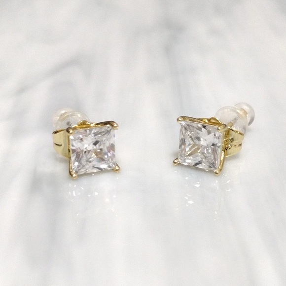 Jewelry - Elegant 14k Gold Plated Zirconia Stud Earrings
